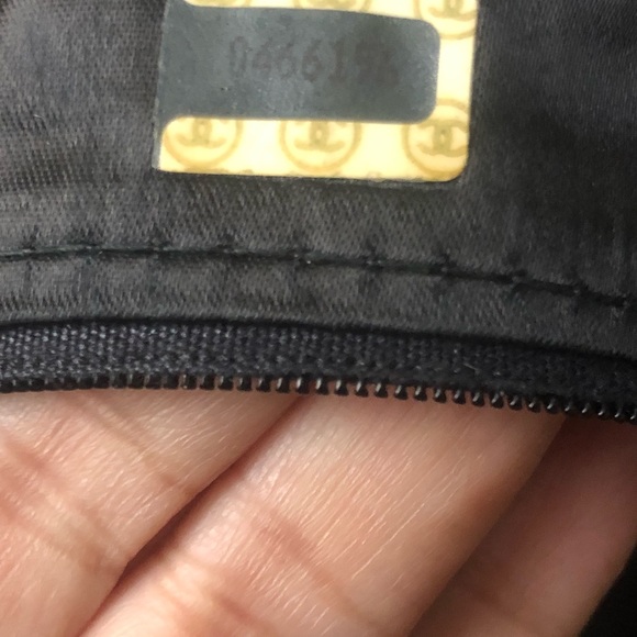 Beautiful Vintage Chanel quilted shoulder bag - Picture 13 of 16